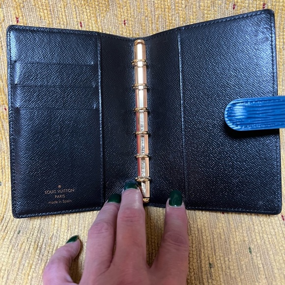 LOUIS VUITTON BLUE EPI LEATHER 6 RING AGENDA. UEC. - Picture 4 of 7